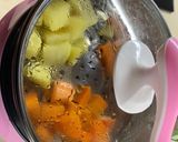 Hình bước làm 2 của món Bột ăn dặm cho bé(cà rốt khoai tây)