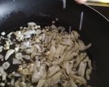 Foto del paso 5 de la receta: Risotto de Setas con huevo escalfado