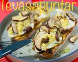 Foto del paso 8 de la receta: Tosta de scamorza 🍞 🧀 🍄 🥔 🍳