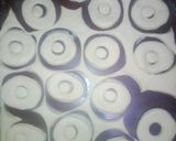 A picture of step 3 of Donuts.