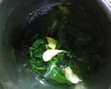 A picture of step 2 of Lauki kofta in green gravy.