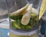 Foto langkah ke 2 dari resep Smoothie Alpukat Pisang Gurih Tanpa Susu.