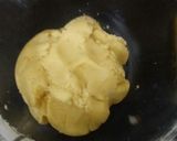 A picture of step 5 of Tutti frutti flower cookies.