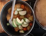 Foto del paso 2 de la receta: Pollo 🐥 al V8 fácil, sin aceite con mucho sabor