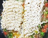 मैगी डबल मसाला देशी नूडल्स (maggi double masala desi noodles recipe in Hindi) रेसिपी चरण 2 फोटो