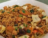 Foto langkah ke 5 dari resep Mie tek tek goreng 🥙.
