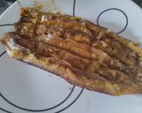 Foto del paso 2 de la receta: Plátanos maduros asados y rellenos de queso y dulce de guayaba🧀🍌🍯