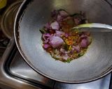 A picture of step 2 of Kande pohe.