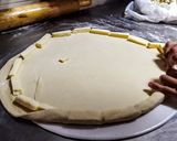 Foto del paso 3 de la receta: MASA para Pizza con Borde de Queso...!