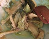 Foto langkah ke 5 dari resep Opor ayam kampung kuah susu.
