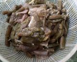 ইলিশ দিয়ে কচু শাক (ilish diye kochu saag recipe in Bengali) রেসিপি ধাপ - 1 ছবি