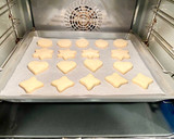 Foto del paso 8 de la receta: Mantecados hojaldrados con manteca