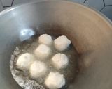 Foto langkah ke 3 dari resep Jemblem / Misro / Bola Singkong isi Gulmer.