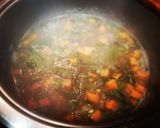Foto del paso 4 de la receta: Sopa deliciosa de boniato, habas con vaina y frijoles