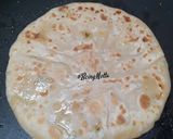 A picture of step 4 of Aloo Stuffed Paratha- Tomato Soup.