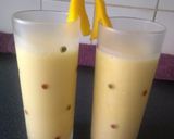 A picture of step 3 of Mango shake.