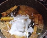 Foto langkah ke 3 dari resep Opor Ayam Tahu Telur Bumbu Kari.