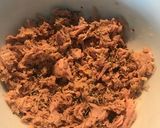 A picture of step 2 of Tuna mayo rice.