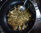 Foto del paso 3 de la receta: Chauchas rápidas con ajillo y huevo