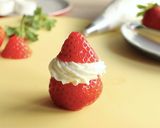 草莓聖誕老人｜Strawberry Santas的食譜步驟4照片