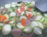 Foto langkah ke 3 dari resep Sayur Oyong Misoa Bakso.
