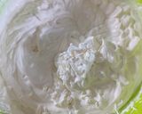 Epres, banános, mascarponés, tejszínes torta recept fázis 10 fotója