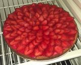 Foto del paso 6 de la receta: Tarta de frutillas con pastelera