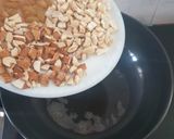A picture of step 2 of Bottle Gourd Dryfruit Halwa.
