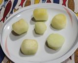 Foto del paso 3 de la receta Pinchos de melón con jamón