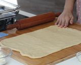 Foto langkah ke 4 dari resep Cinnamon Roll.