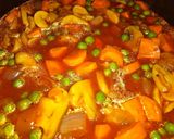 Zöldséges-virslis ragu recept fázis 2 fotója