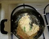 A picture of step 1 of Upma.