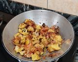 A picture of step 5 of Stir fry gobhi aloo.