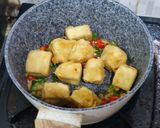 Foto langkah ke 5 dari resep Tahu Krispi Cabai Garam.