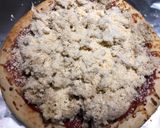 A picture of step 6 of Quick Alfredo Chicken Pizza.