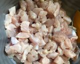 Foto langkah ke 2 dari resep Tumis Ayam Rainbow (Paprika).