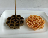 Foto langkah ke 7 dari resep Kembang Goyang Enak.