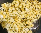Foto langkah ke 3 dari resep Caramel popcorn.