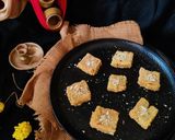 મોહનથાળ (Mohanthal Recipe in Gujarati) રેસીપી સ્ટેપ4ફોટો