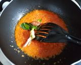 Foto langkah ke 2 dari resep Gulai Ayam Daun Kari.