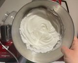 Une image de l'étape 2 de Meringues colorées 🎨.