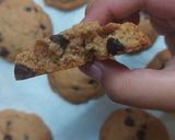 Foto langkah ke 7 dari resep Soft (Chewy) Chocochip cookies.