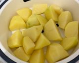 Foto langkah ke 1 dari resep Mashed Potato.