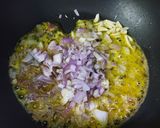 A picture of step 3 of Chicken Kosha.