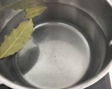Foto del paso 1 de la receta: Arroz salteado con salmón fresco y champiñones