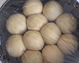 Foto langkah ke 6 dari resep Roti Sobek Ekonomis, satu Telur, lembut.