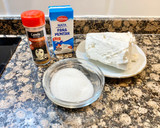 Foto del paso 1 de la receta: Postre de requesón, nata y canela