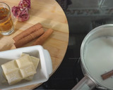 Foto del paso 1 de la receta: Chocolate blanco caliente con licor 43