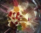 A picture of step 3 of Mango mastani.