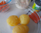 Foto del paso 4 de la receta: Patatas rellenas de ensaladilla
